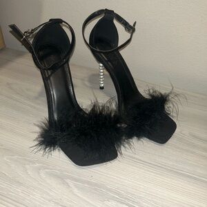 Elegant Black Feathered Women's Heels